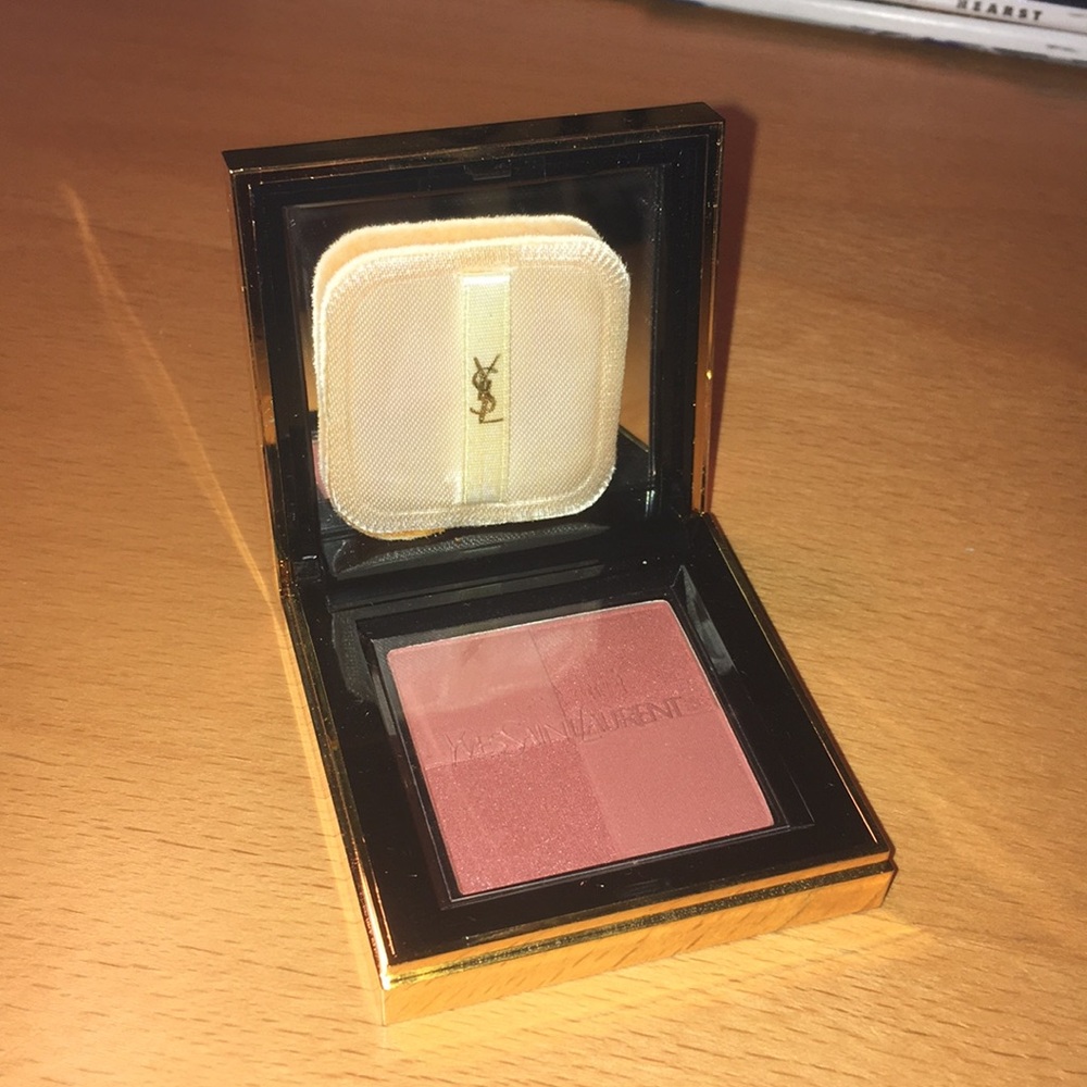 Brand New Yves Saint Laurent Variation Blush YSL 4